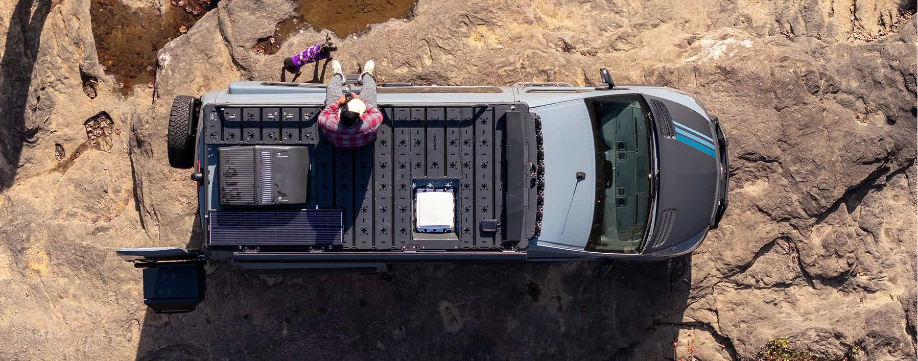 Storyteller Adventure Van Beast Mode Dog-Friendly