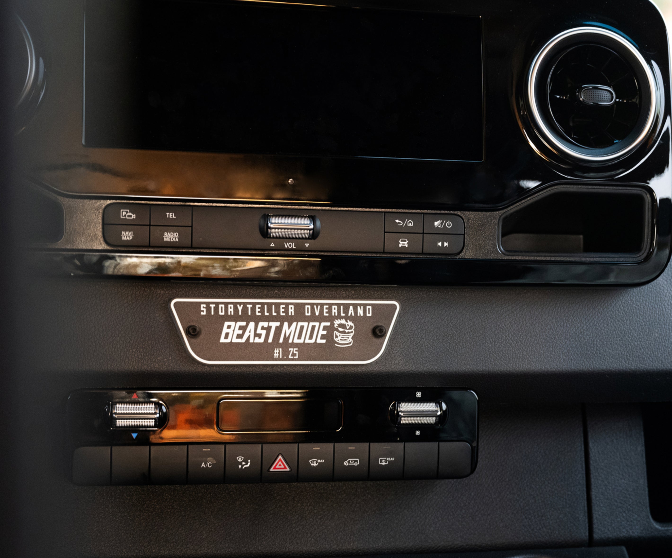 Storyteller Overland Beast MODE van dashboard audio system in premium adventure van