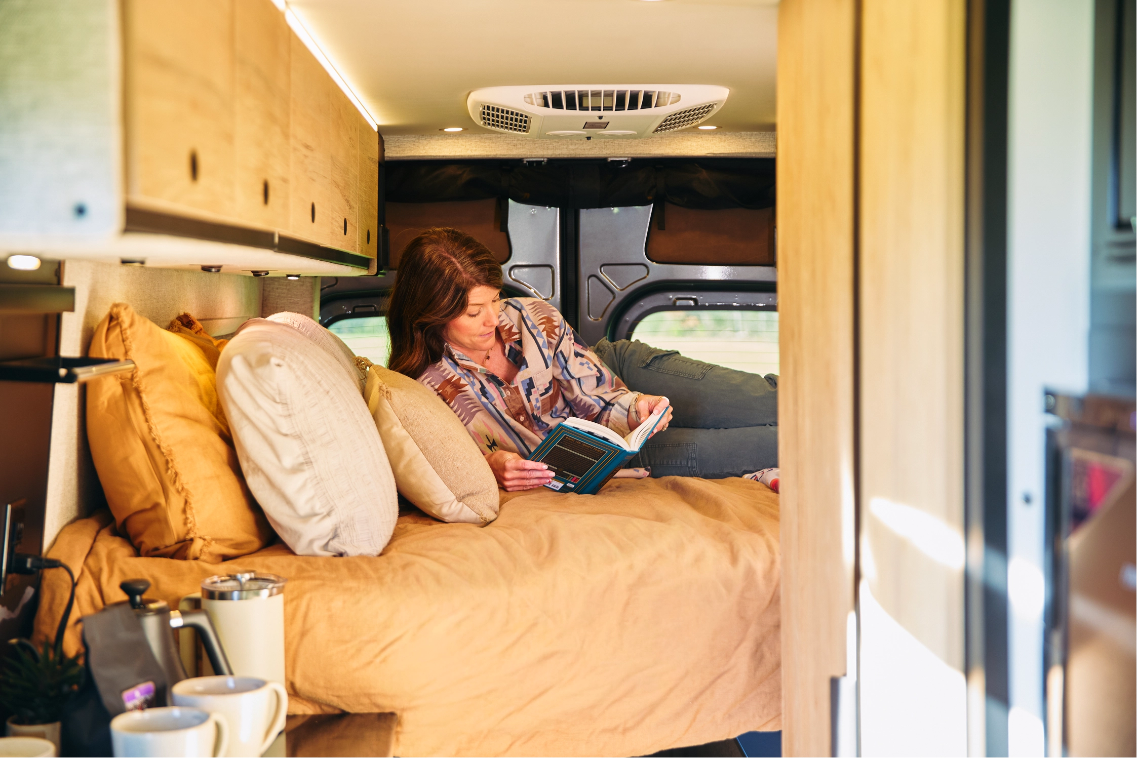 Storyteller Overland, Camper Van, Campervan, Adventure Van, Class B RV, Overland, Overlanding, Offroad Vehicle, Vanlife, Van life, TOUR MODE Mercedes Sprinter